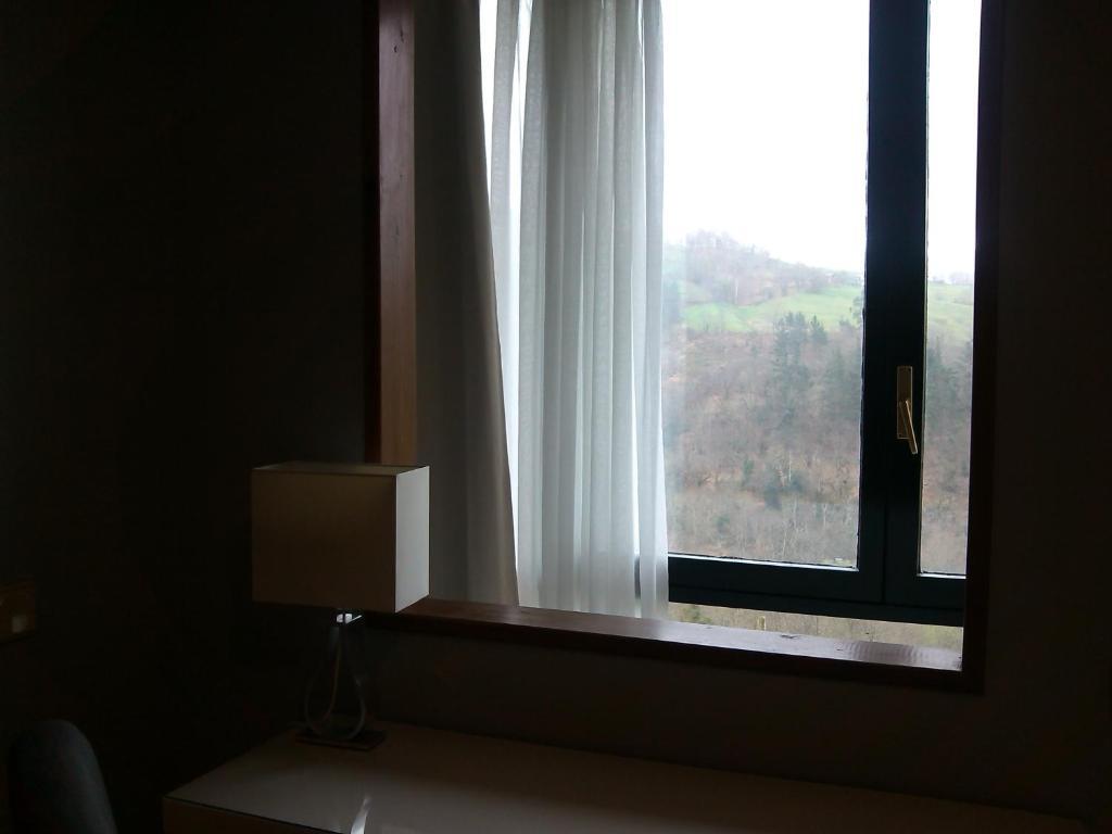 Hotel Montanas De Covadonga Onís Kültér fotó