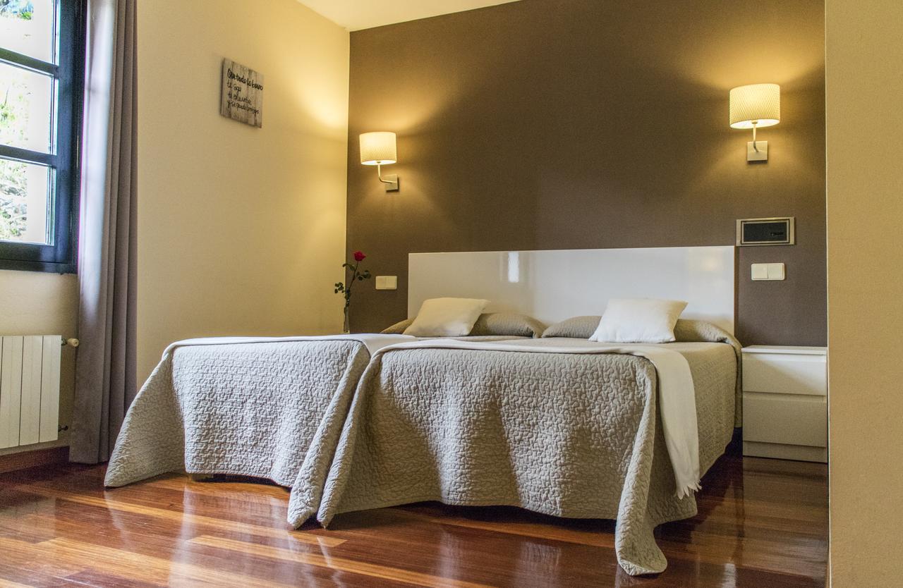 Hotel Montanas De Covadonga Onís Kültér fotó