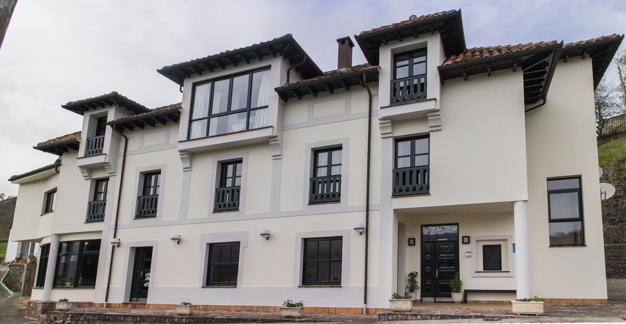 Hotel Montanas De Covadonga Onís Kültér fotó