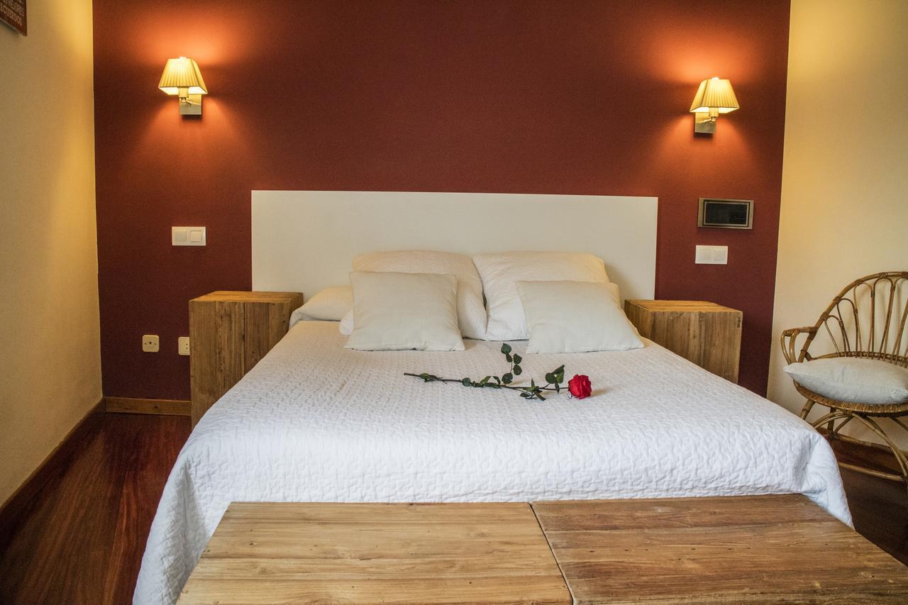 Hotel Montanas De Covadonga Onís Kültér fotó