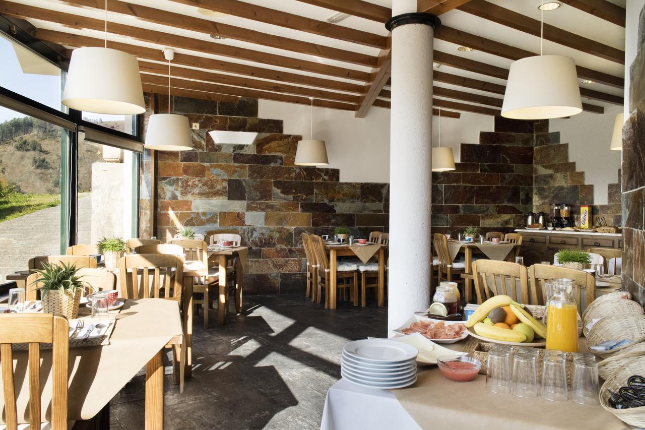 Hotel Montanas De Covadonga Onís Kültér fotó