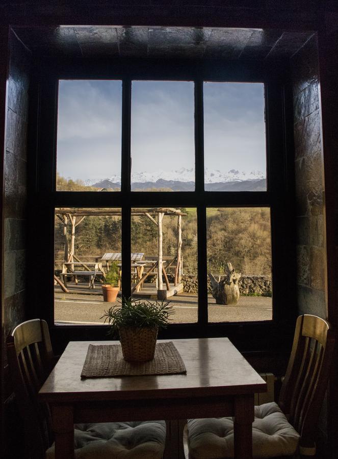 Hotel Montanas De Covadonga Onís Kültér fotó